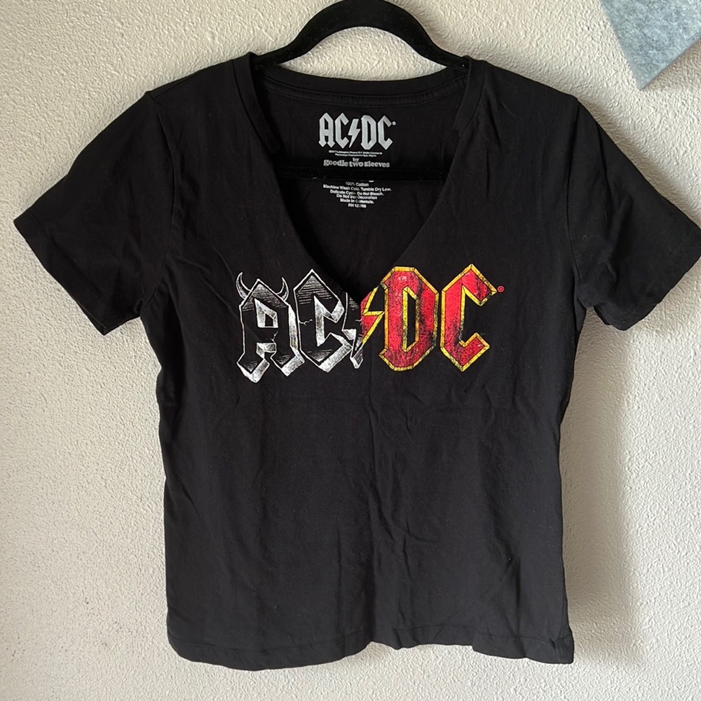 AC/DC Black Band Tee by goodie two sleeves X-Large 100% Cotton